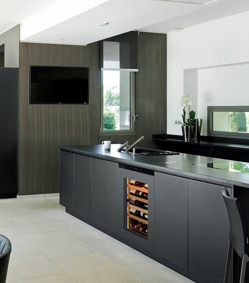 Eurocave integrated wine storage cabinet for built-in installation - British product