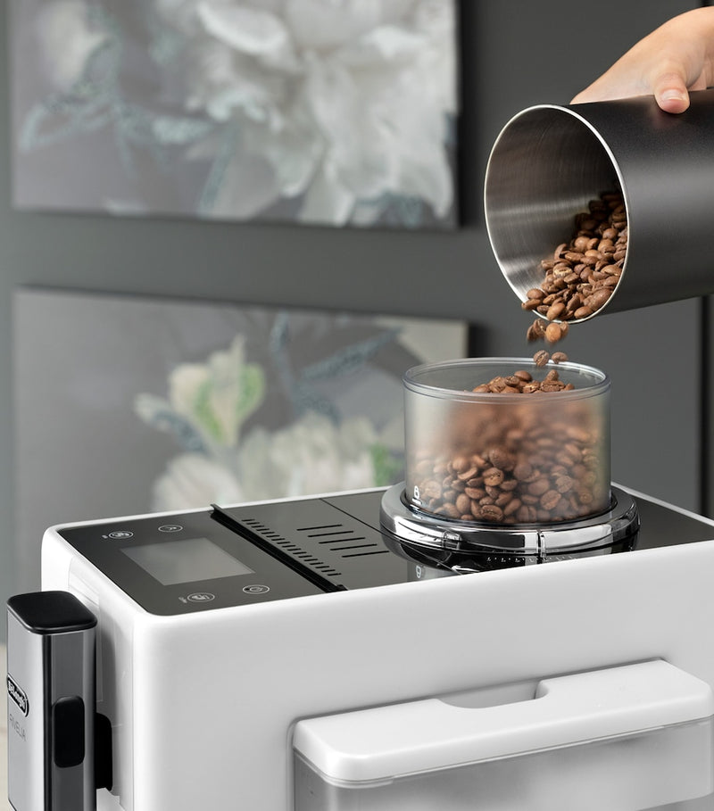De'Longhi Rivelia coffee machine - British product