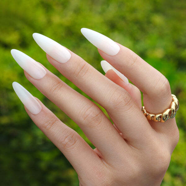 Bluesky rubber base coat Graceful White 10ml, UK version