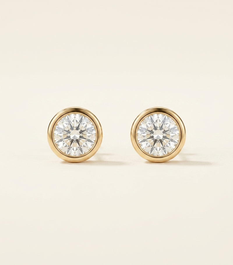 Cartier d'Amour earrings in 18kt yellow gold with diamonds, UK version