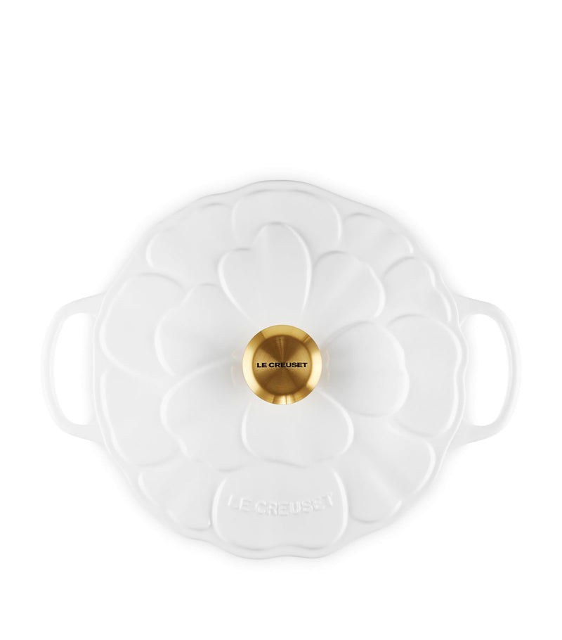 Le Creuset cast iron petal casserole dish 26cm, UK version