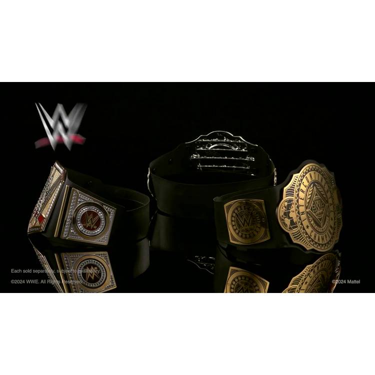 Mattel WWE World Heavyweight Championship role play belt (British brand)