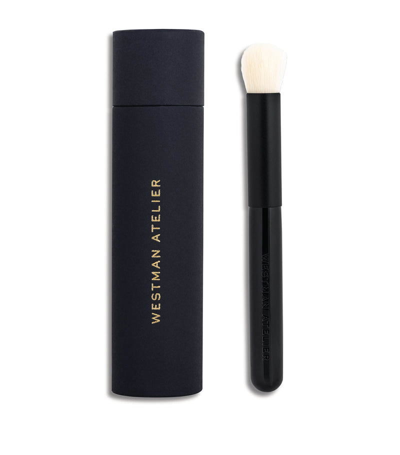 Westman Atelier compact blender brush with synthetic bristles (British brand)