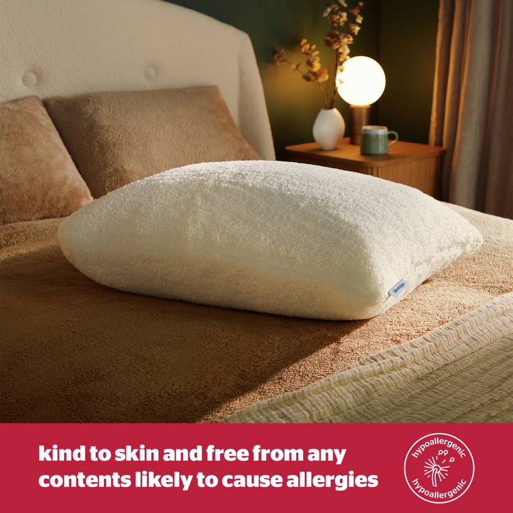 Silentnight Cosy Cuddles sherpa fleece pillow L74x48cm, imported from the UK