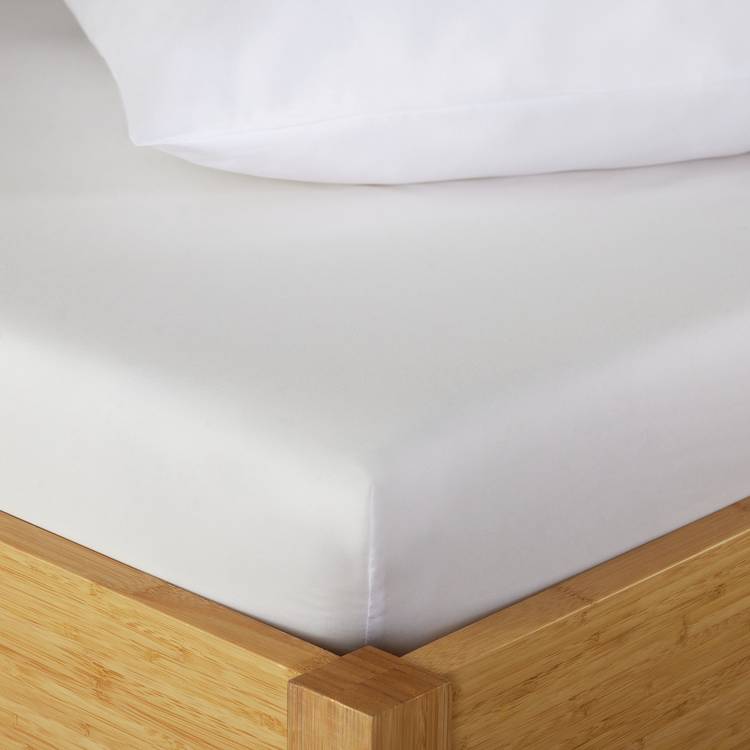 Home Essentials soft touch white fitted sheet single - British product