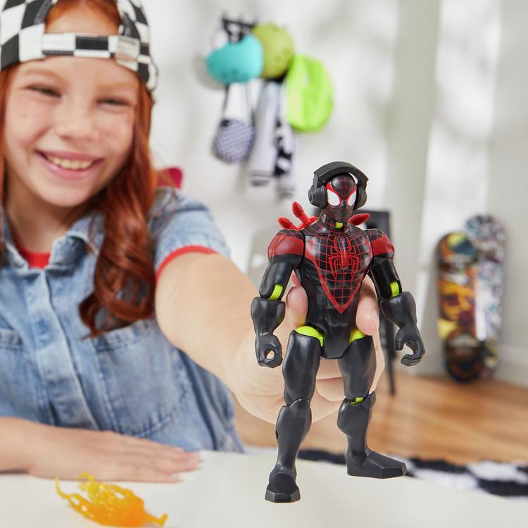 Mixmashers Marvel Miles Morales deluxe figure - British product