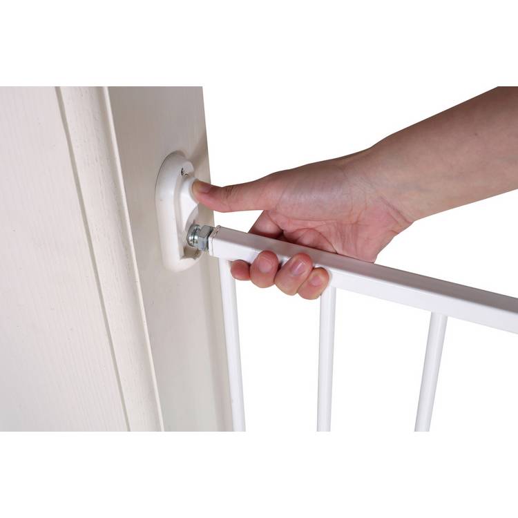 Cuggl wall fix safety gate for doorways - British product
