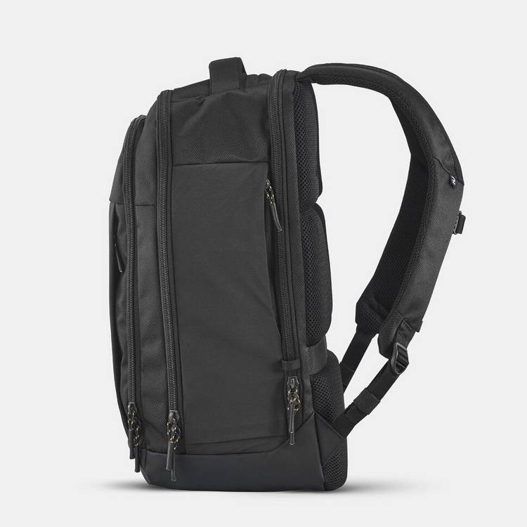 Decathlon multi-compartment backpack 23L black, UK version