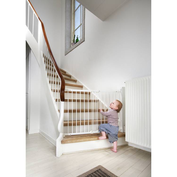 BabyDan Super Flexi Fit safety gate white finish, imported from the UK