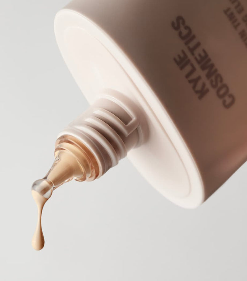 Kylie Cosmetics skin tint blurring elixir foundation, UK version