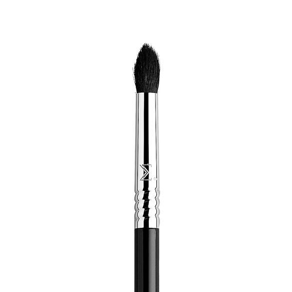 Sigma Beauty E45 small tapered brush, UK version