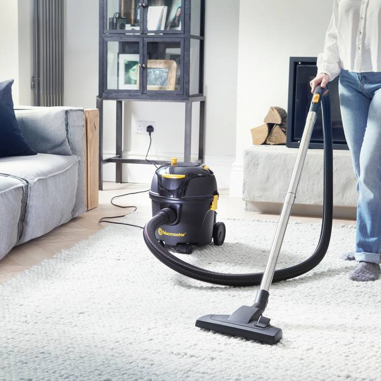 Vacmaster corded bagged cylinder vacuum 8L, UK version