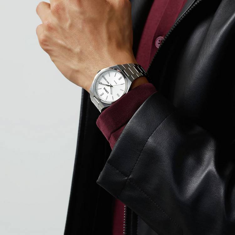 Lorus silver dial watch bracelet 40mm, imported from the UK