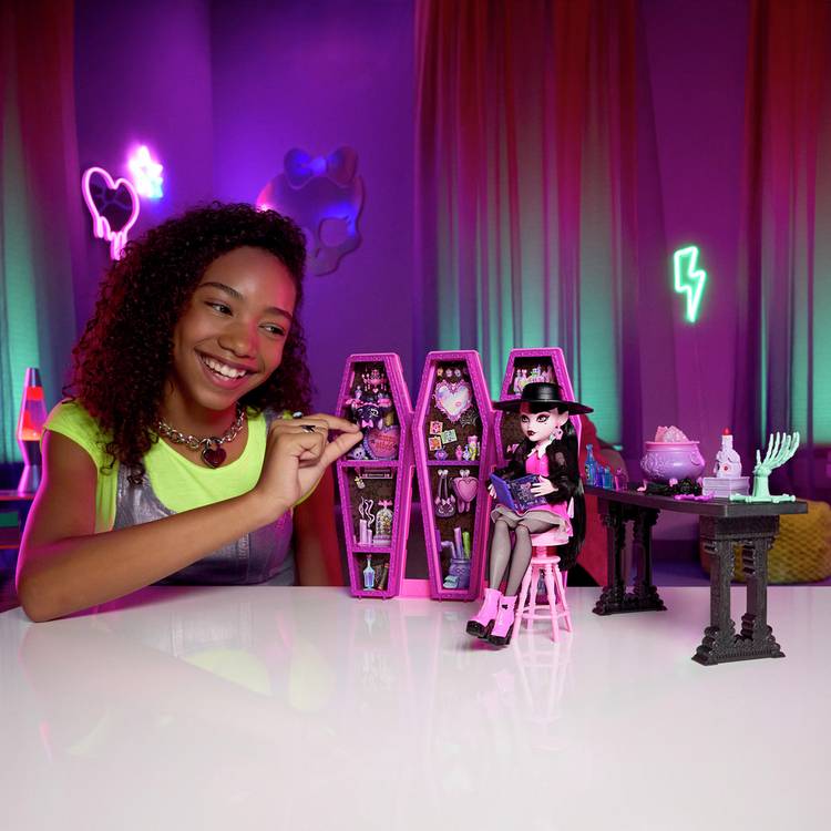 Monster High Draculaura Secret Potion Room playset - British product