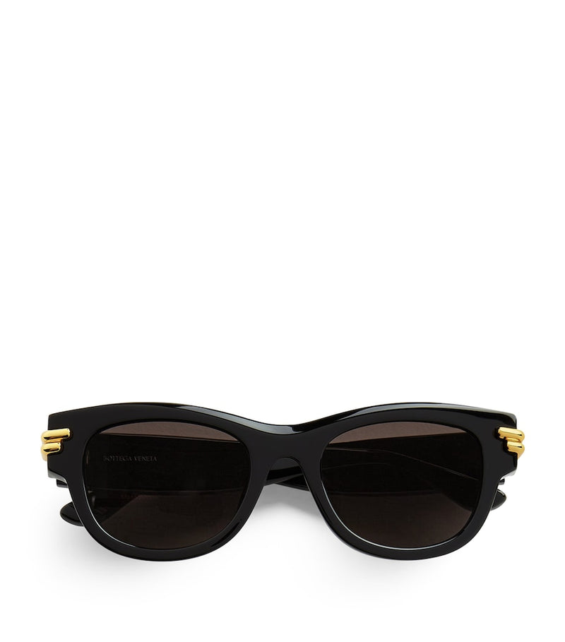 Timeless Gold-Tone Sunglasses with Recycled Acetate Frame