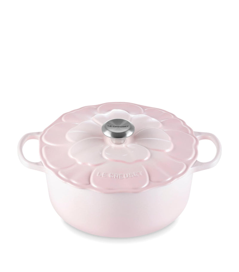 Le Creuset cast iron petal casserole 26cm (British brand)