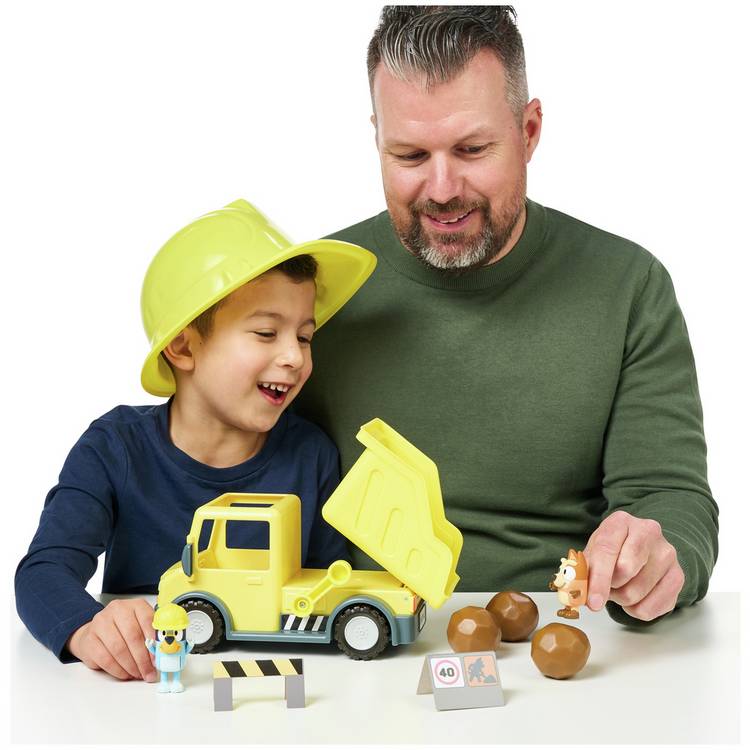 Bluey dump truck playset with rocks and signs, UK version