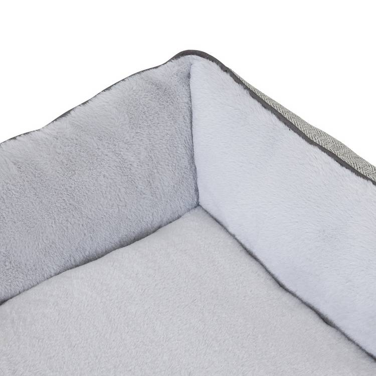 Pet bed blanket and toy bundle small - British product