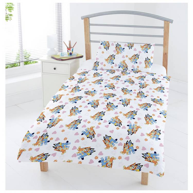 Bluey cotton hearts toddler bedding set (British brand)