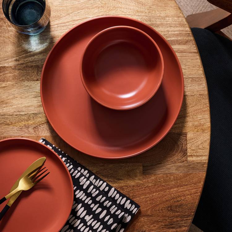 Habitat stoneware dinner set rust 12-piece (British brand)