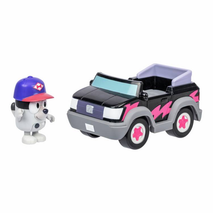 Bluey toy car playset with Muffin figure - British product
