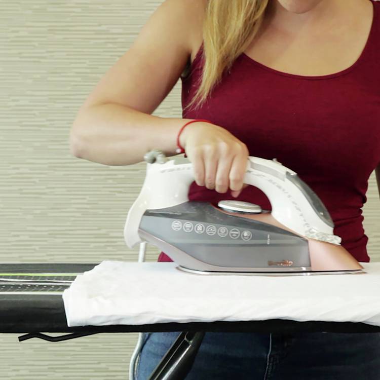 Breville DiamondXpress steam iron, UK version