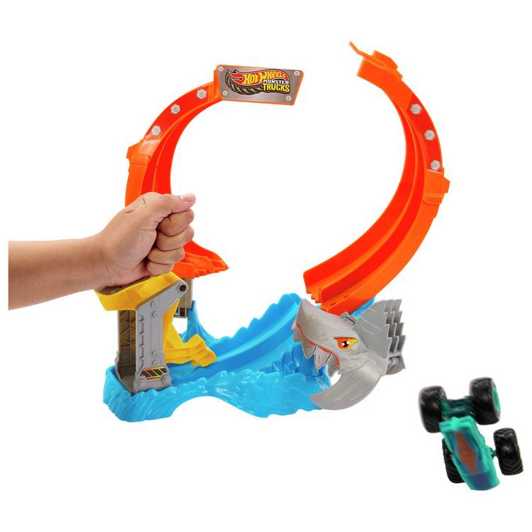 Hot Wheels Monster Trucks Corkscrew Shark Smash track set, UK version