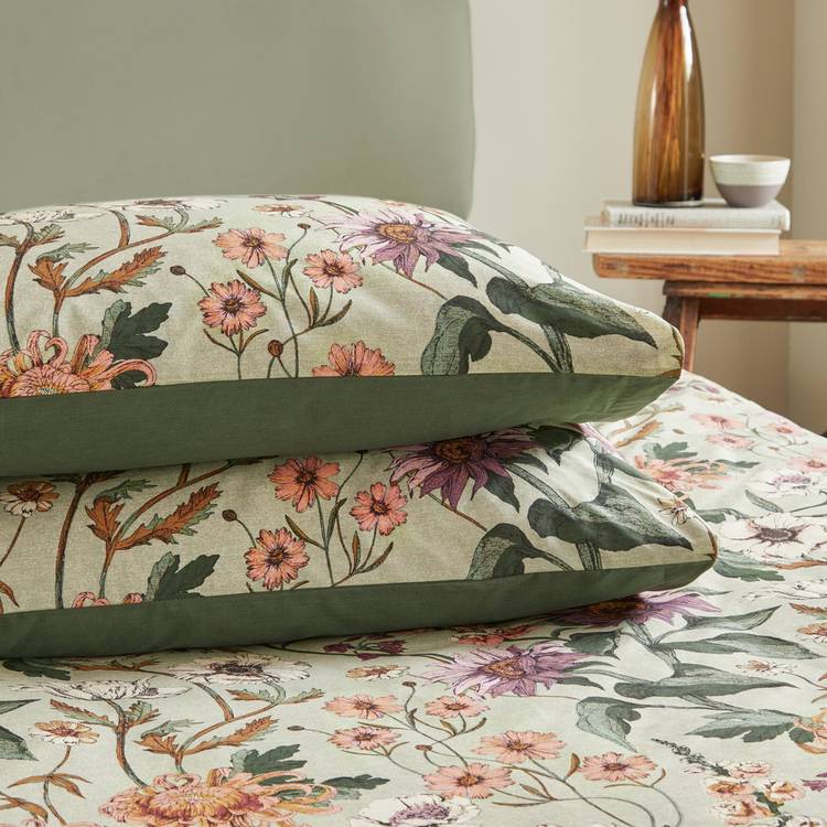 Wylder Wallflower green double bedding set, imported from the UK