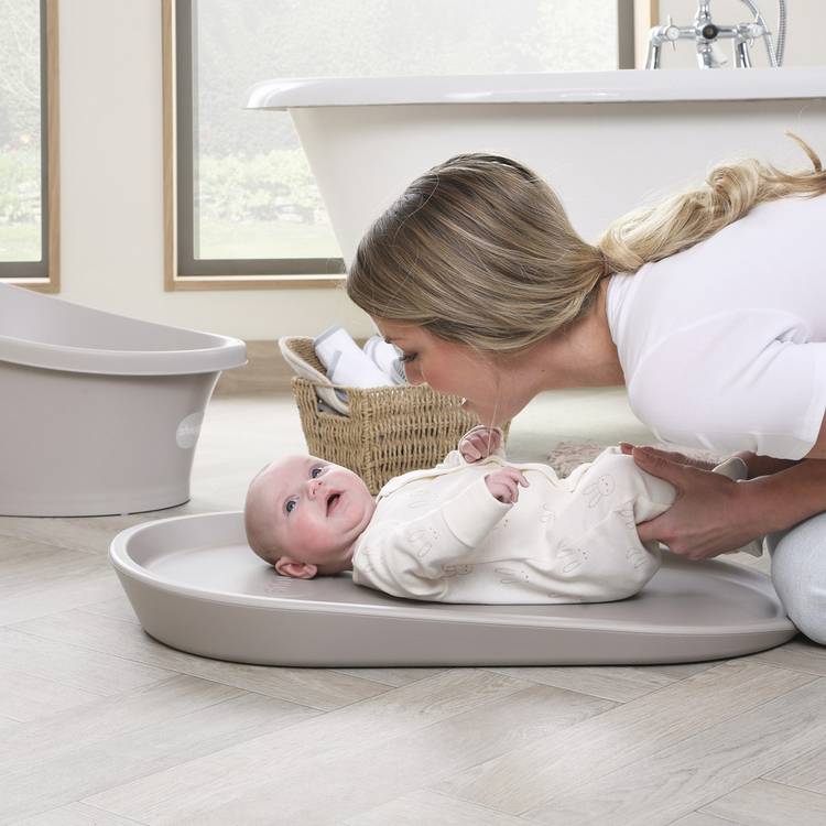 Shnuggle Squishy Changing Mat Taupe 45x69cm - British product