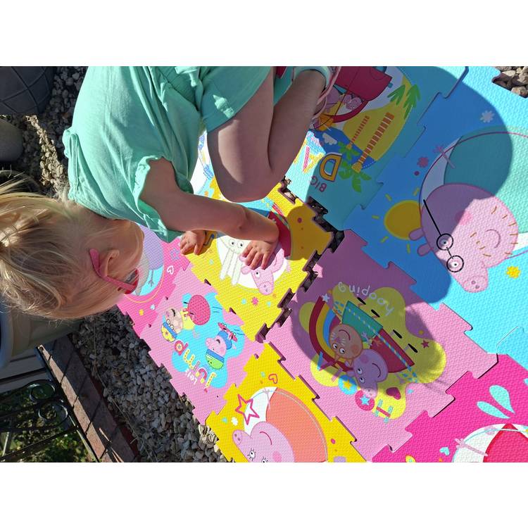 Peppa Pig 12 piece EVA play mat, imported from the UK