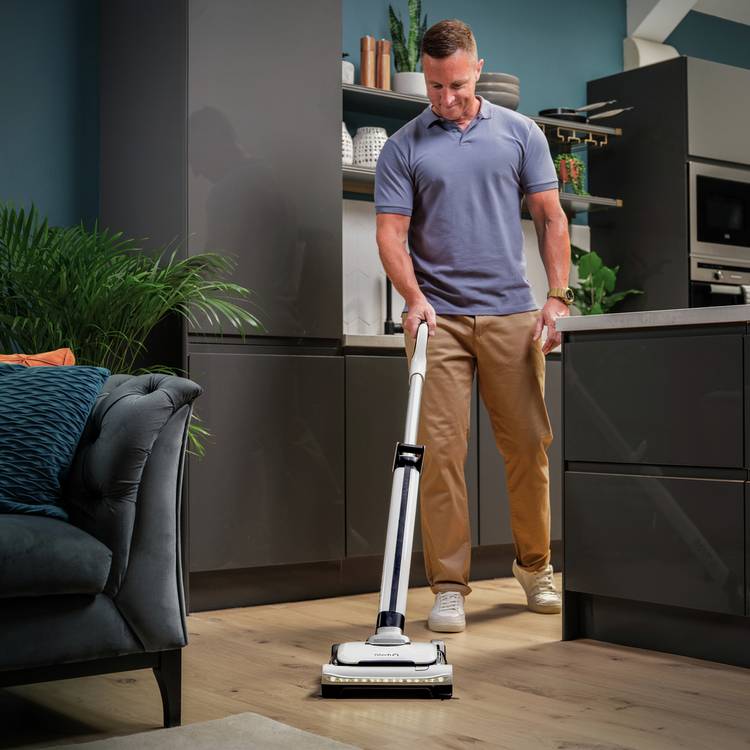 Gtech AirRAM 3 cordless vacuum cleaner (British brand)