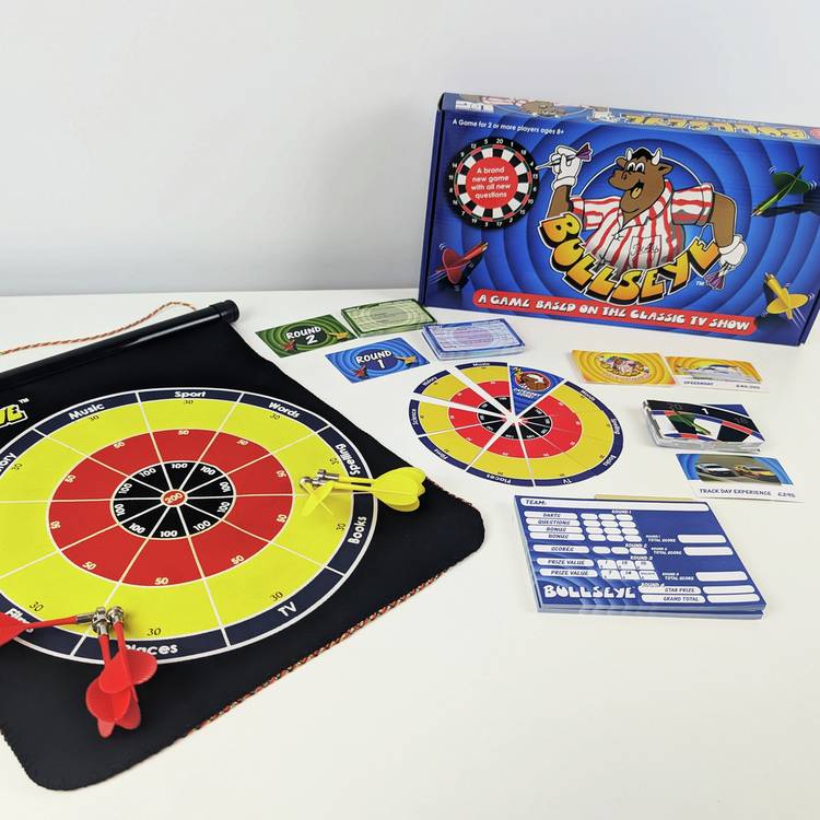 Bullseye board game magnetic darts trivia cards, imported from the UK