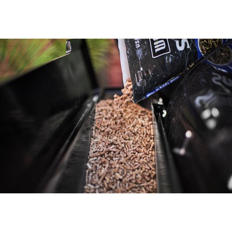 Weber apple hardwood pellets 8.8kg (British brand)