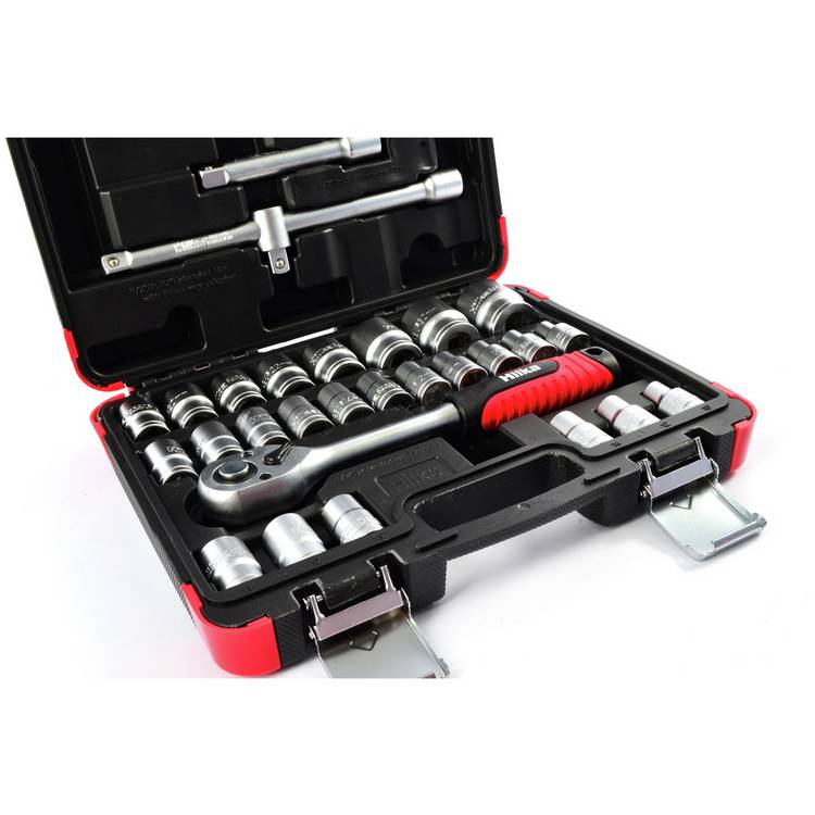 Hilka 32 piece 1/2 inch socket set in carry case (British brand)