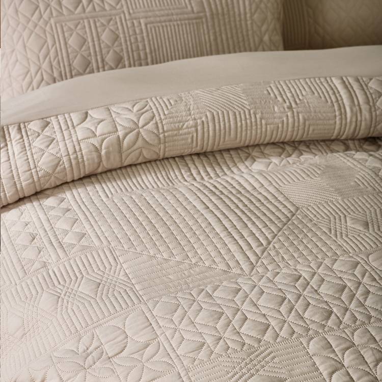 Catherine Lansfield Folkstone Geo natural double bedding set, UK version