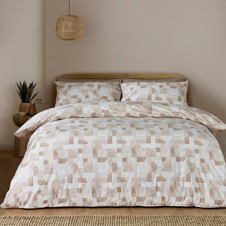 Catherine Lansfield geometric bedding set double, UK version