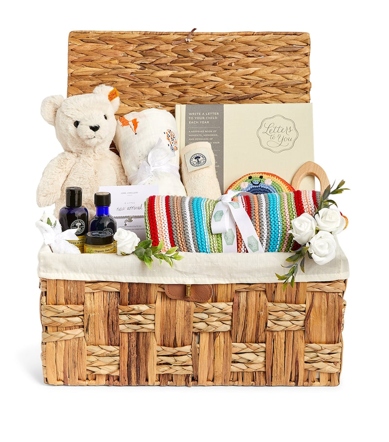 Bumbles & Boo Contemporary New Baby Hamper - British product