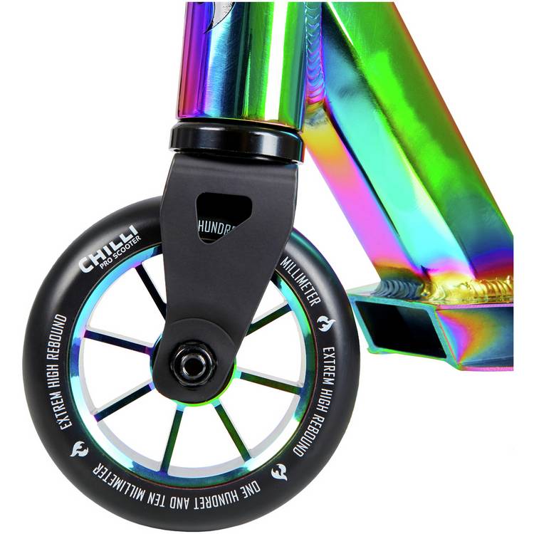 Chilli Pro Rocky stunt scooter 79 cm, imported from the UK