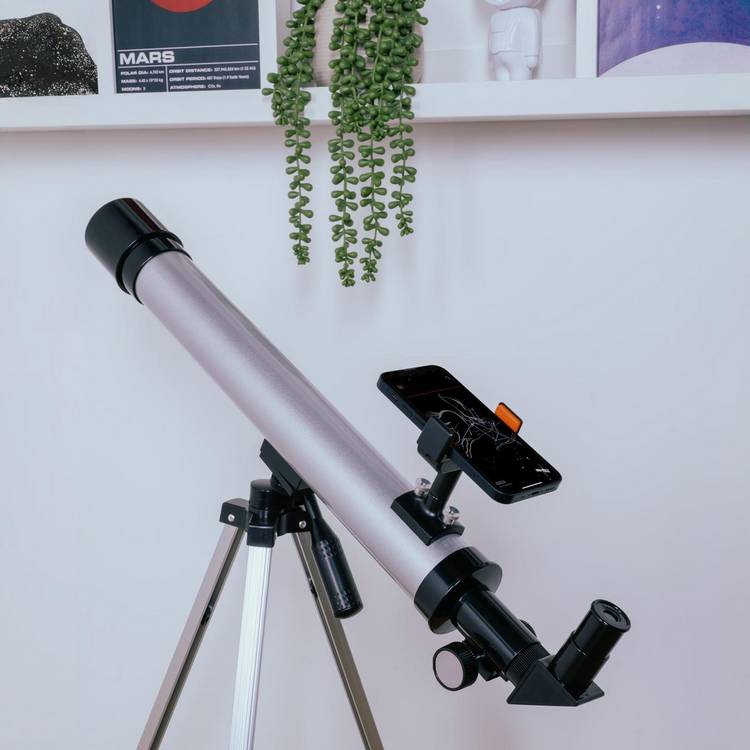 Star Finding Telescope 50mm with tripod and smartphone mount - British product