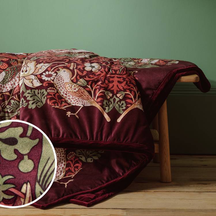 Morris & Co. Strawberry Thief throw 200x150cm, UK version