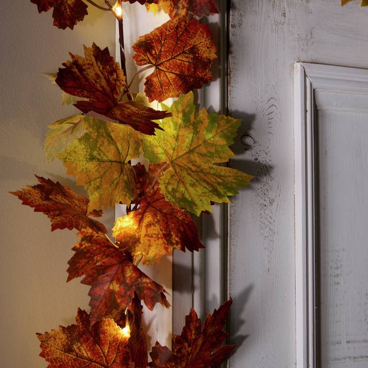 Argos Home light up leaf garland 2.2m (British brand)