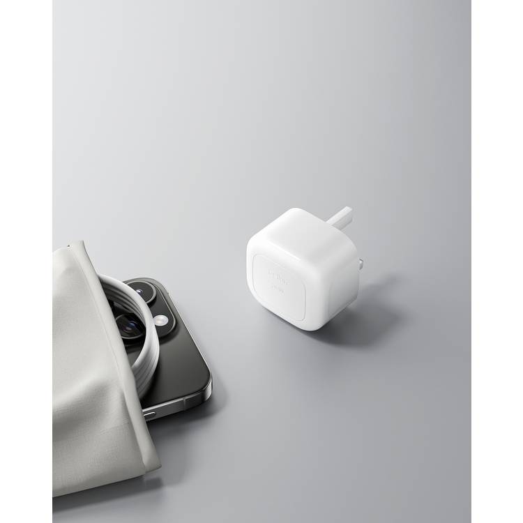 Belkin 30W USB-C fast wall charger white folding pins (British brand)