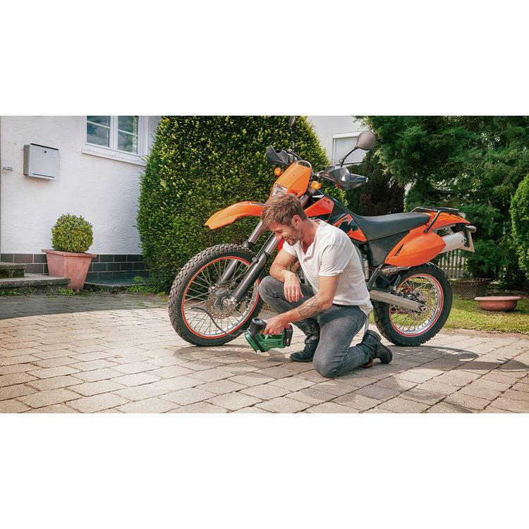 Bosch UniversalPump cordless tyre inflator 18V, UK version