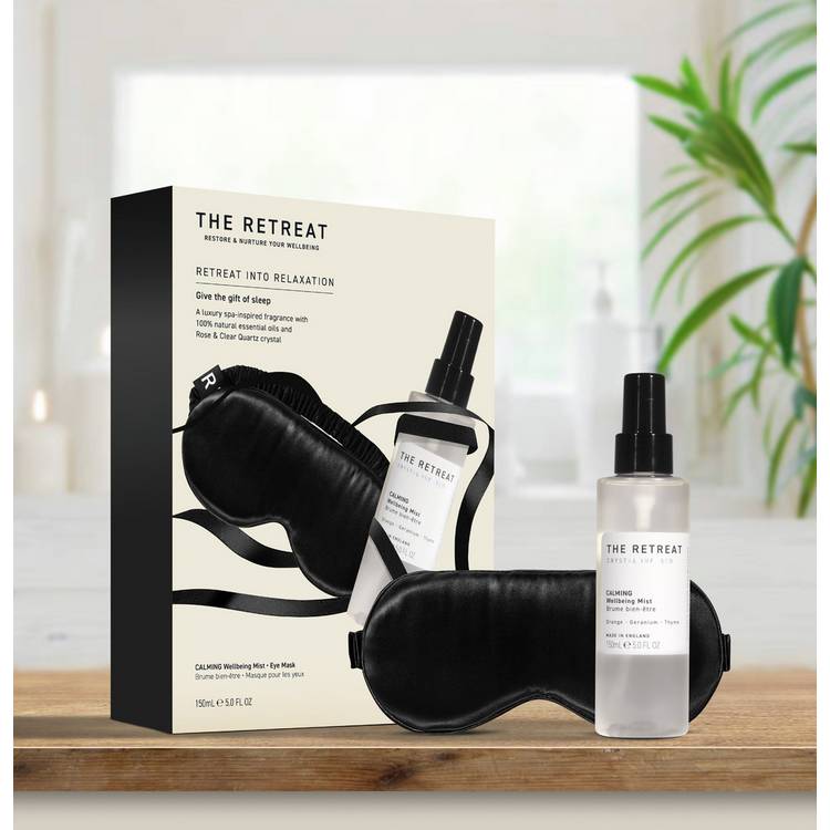 The Retreat sleep gift set with calming mist and eye mask - British product
