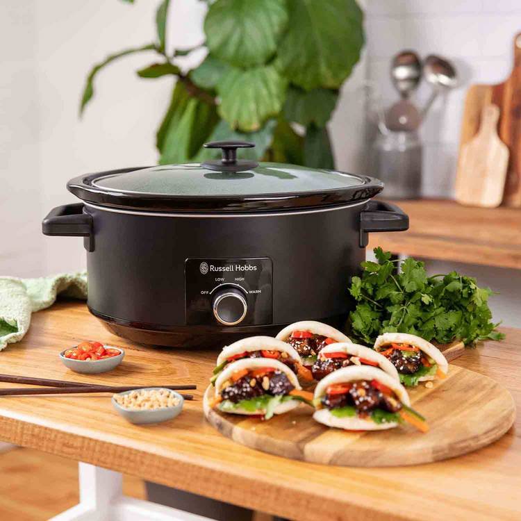 Russell Hobbs slow cooker matte black 7L, imported from the UK
