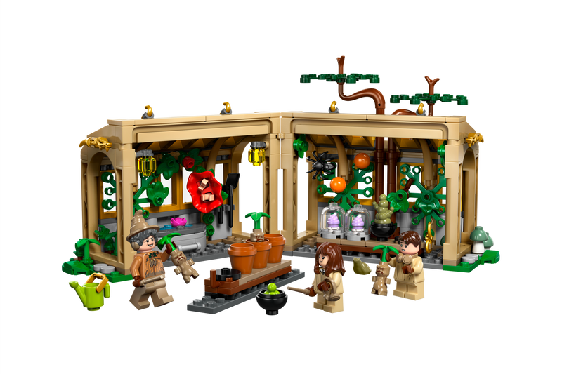 LEGO Hogwarts Herbology Class 390 piece set, UK version