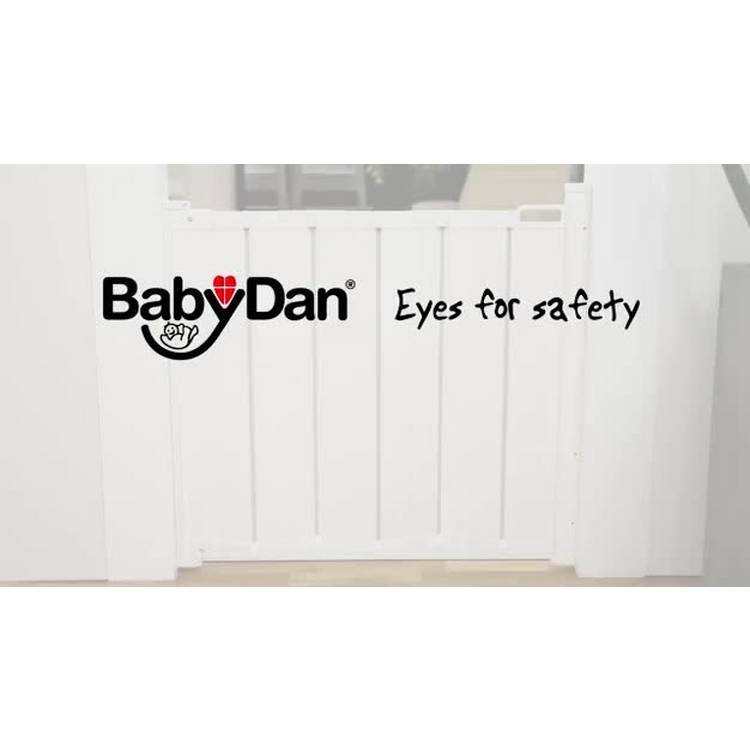 BabyDan Guard Me Auto Foldable safety gate white - British product