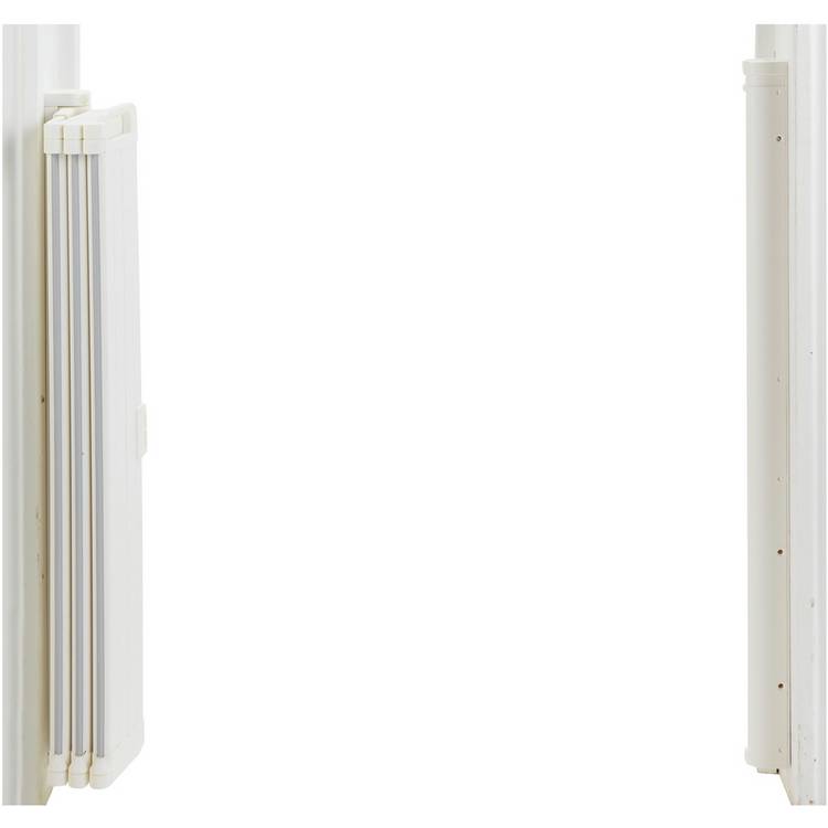 BabyDan Guard Me Auto Foldable safety gate white - British product