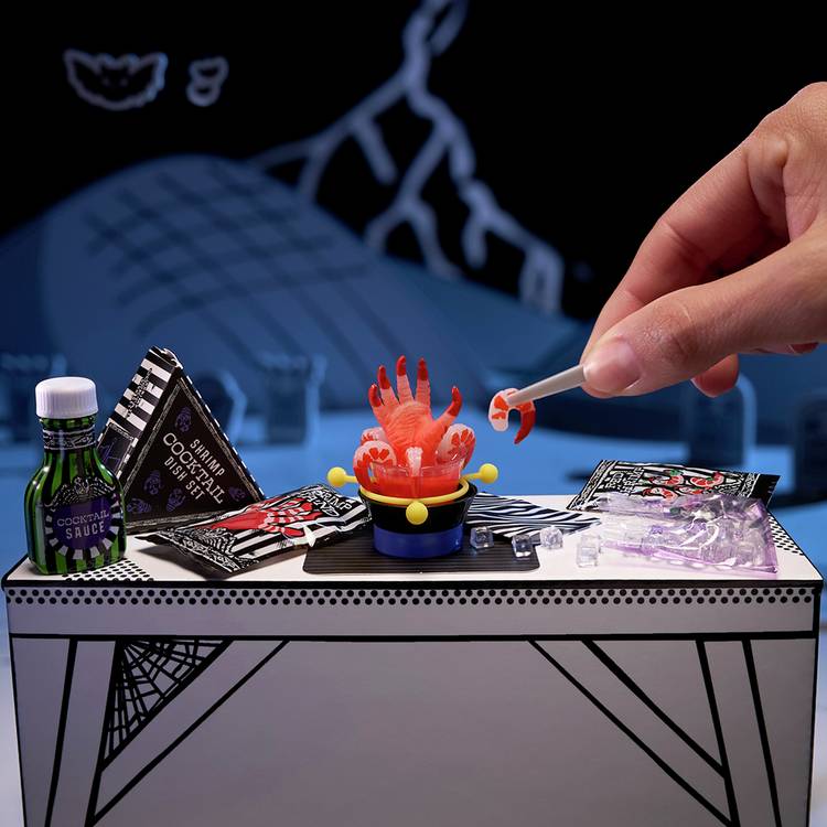 MGA Miniverse Halloween craft kit, imported from the UK
