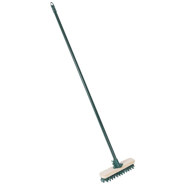 Charles Bentley outdoor decking broom with castle effect bristles (British brand)